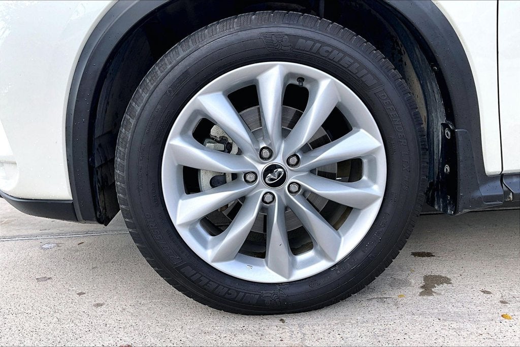 2019 INFINITI QX50 ESSENTIAL