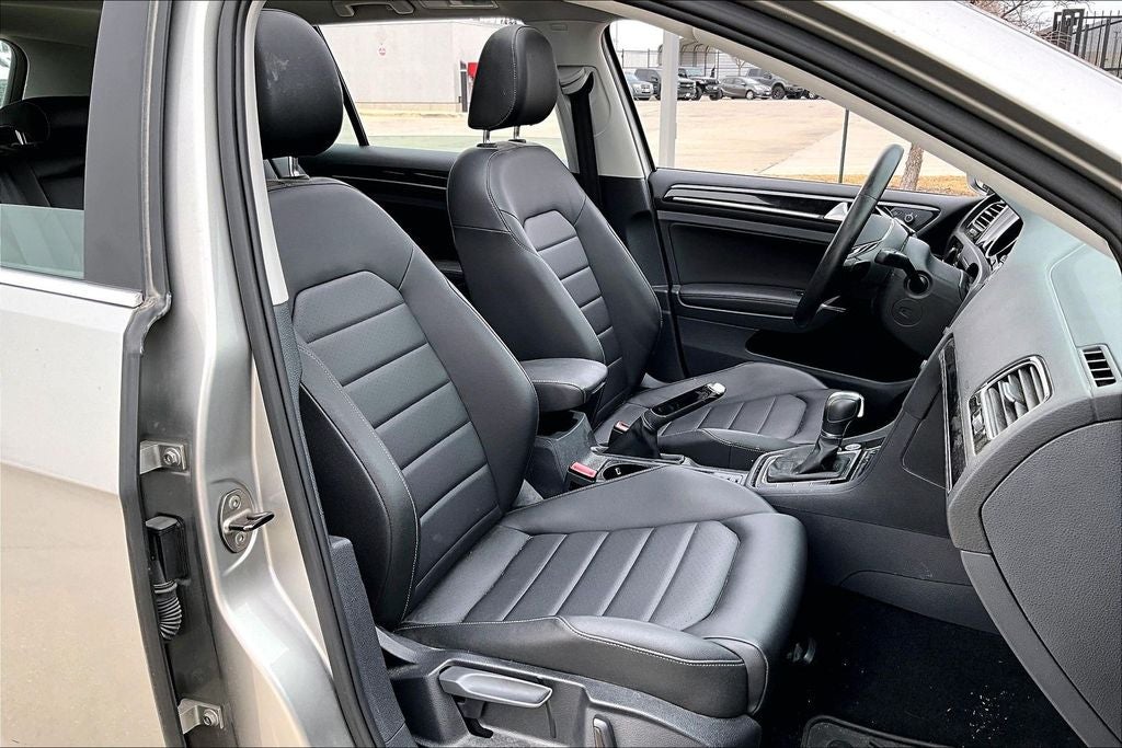 2016 Volkswagen Golf SportWagen SEL