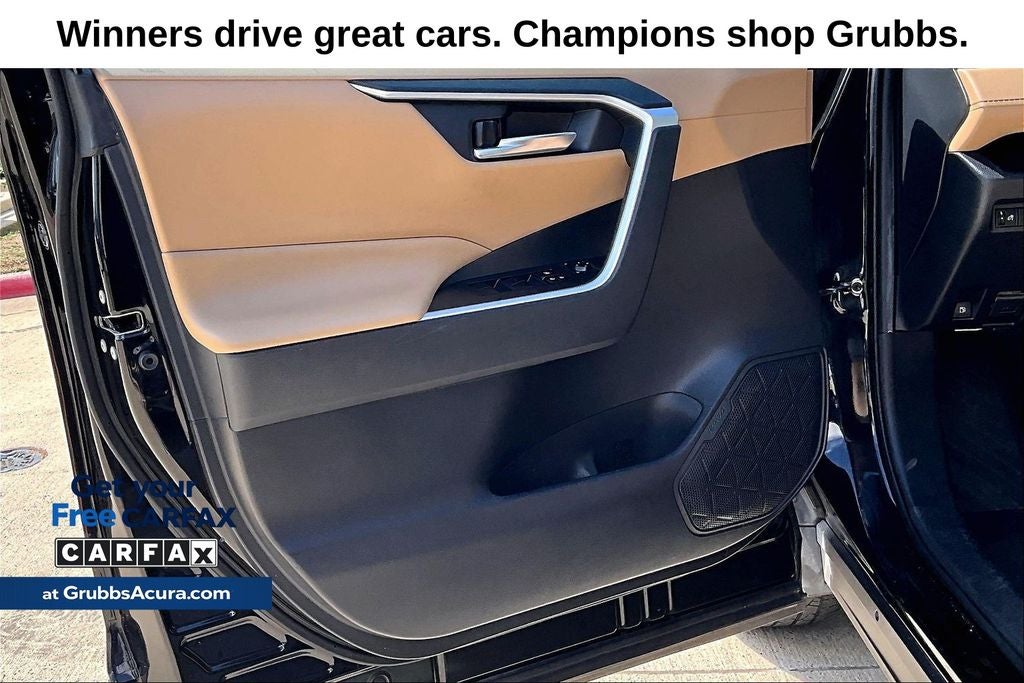 2020 Toyota RAV4 Hybrid XLE