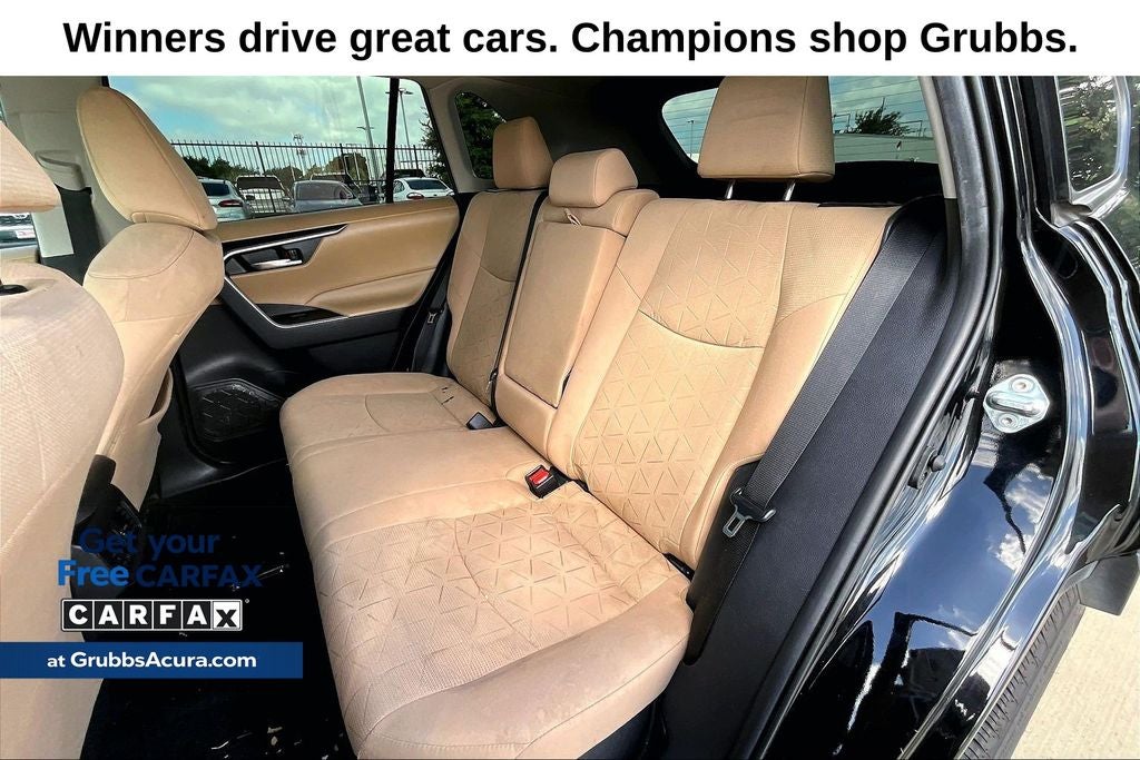 2020 Toyota RAV4 Hybrid XLE