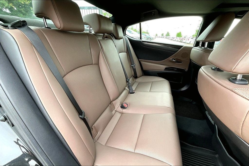 2025 Lexus ES 350