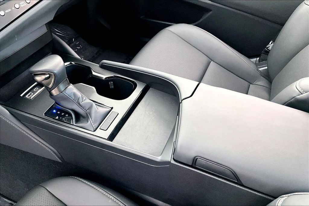 2025 Lexus ES 350