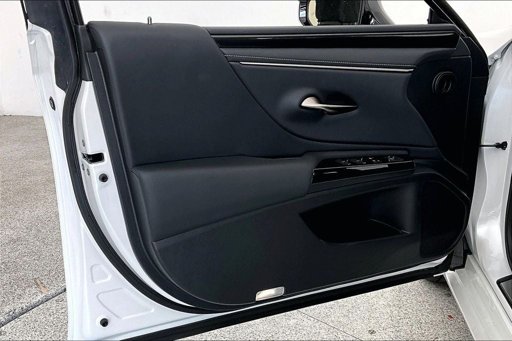 2025 Lexus ES 350
