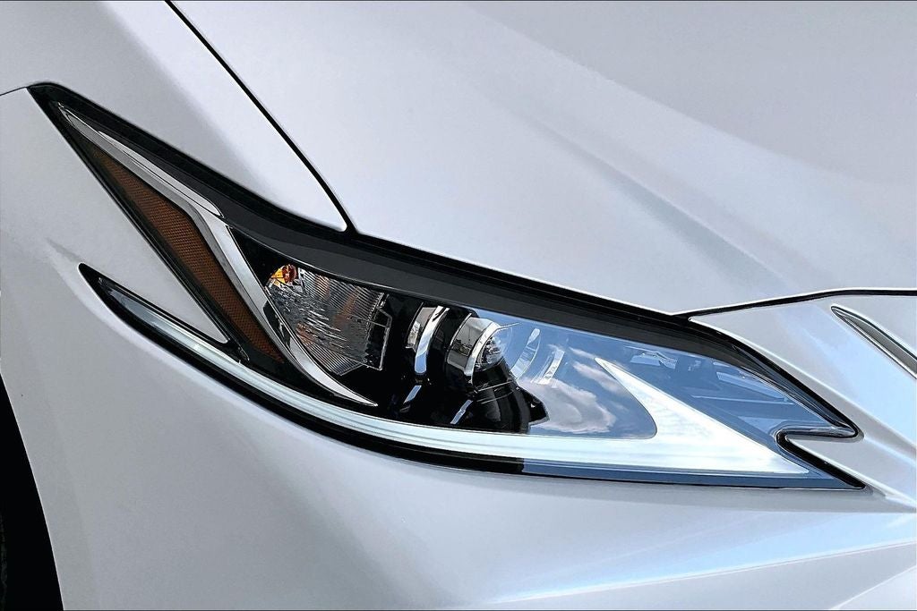 2025 Lexus ES 350