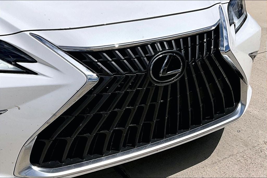 2025 Lexus ES 350