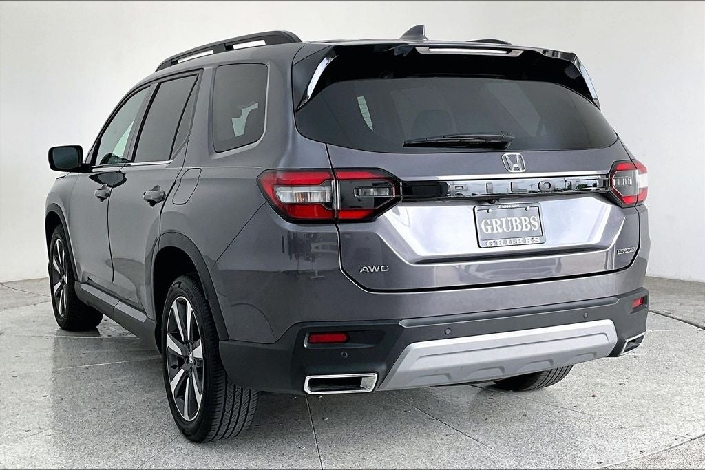 2024 Honda Pilot Touring