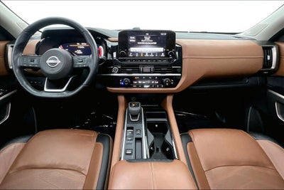 2023 Nissan Pathfinder Platinum