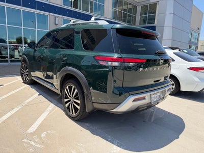 2023 Nissan Pathfinder Platinum
