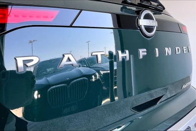 2023 Nissan Pathfinder Platinum
