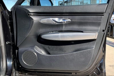 2024 Genesis GV70 2.5T