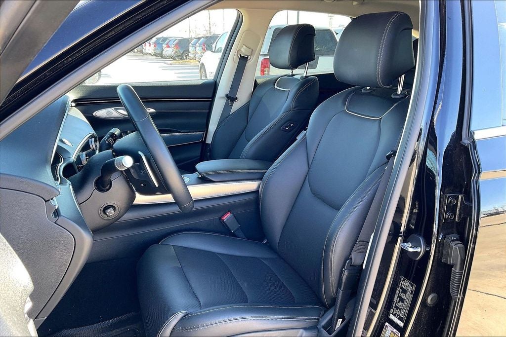 2024 Genesis GV70 2.5T