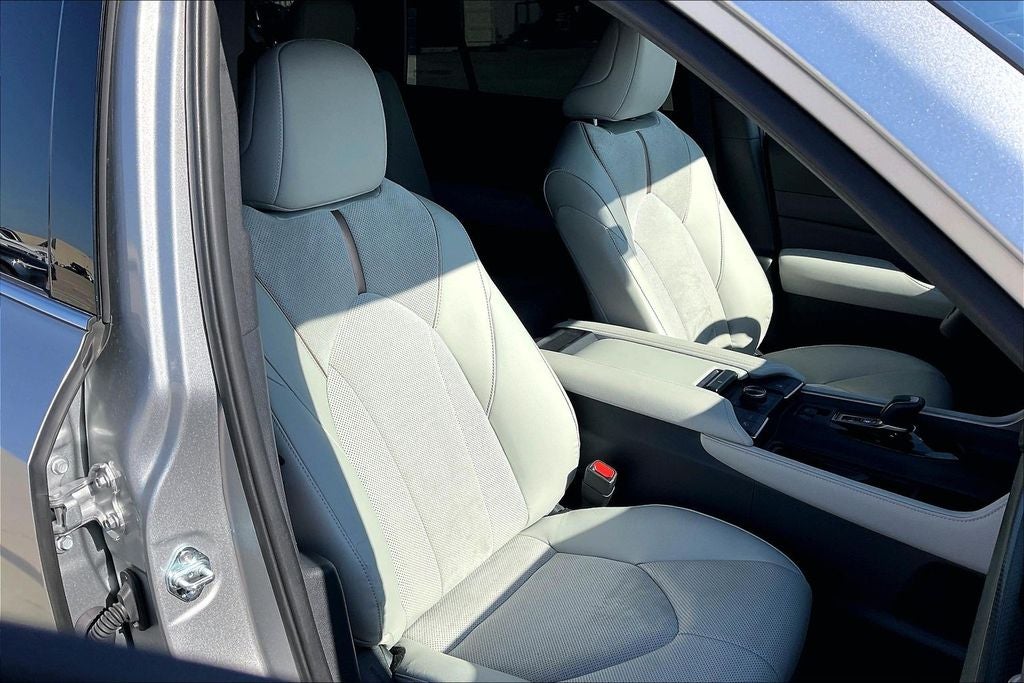 2024 Toyota Grand Highlander Hybrid MAX Limited