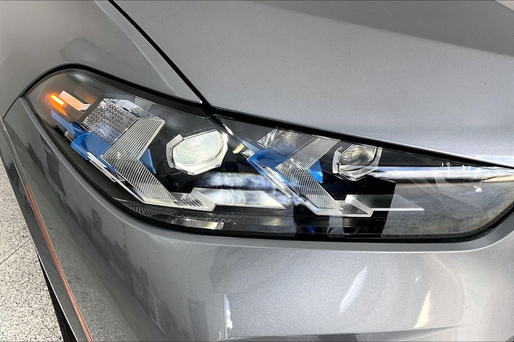 2025 BMW X5 xDrive40i M Sport