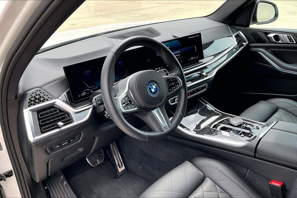 2025 BMW X5 xDrive50e M Sport