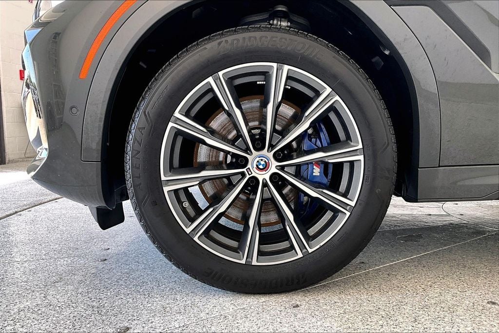 2023 BMW X6 M50i