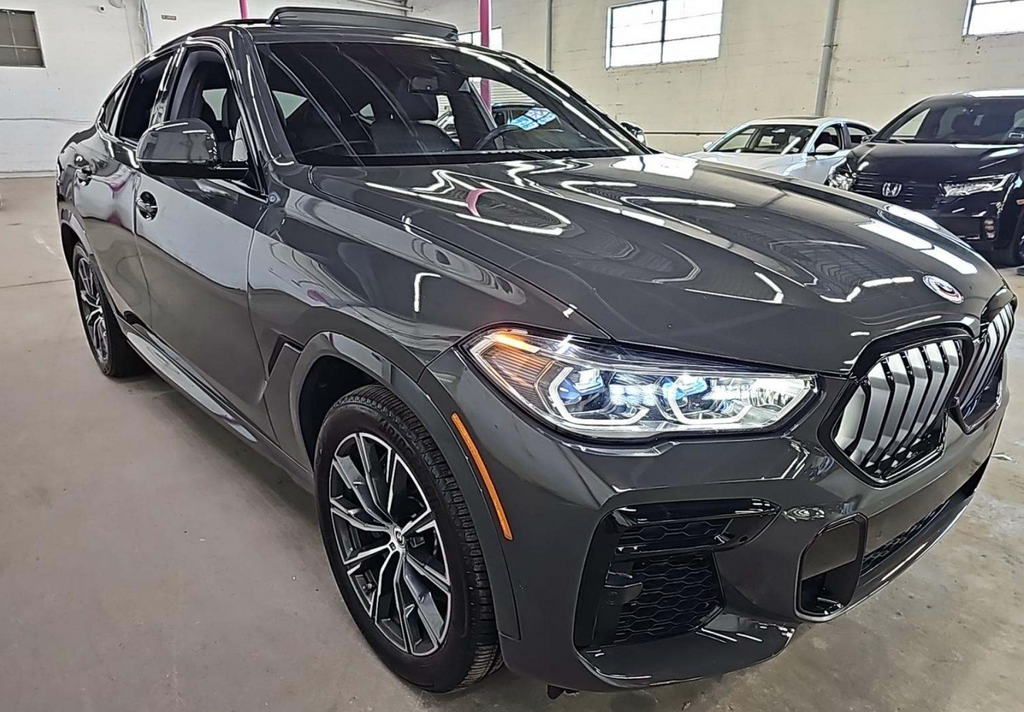 2023 BMW X6 M50i