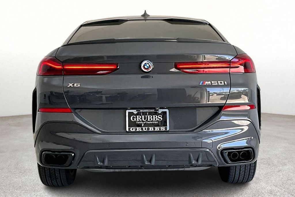 2023 BMW X6 M50i
