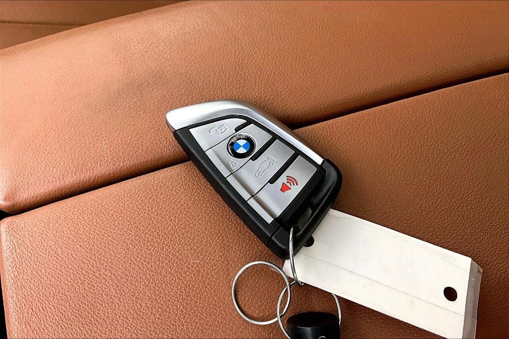 2021 BMW X5 M50i