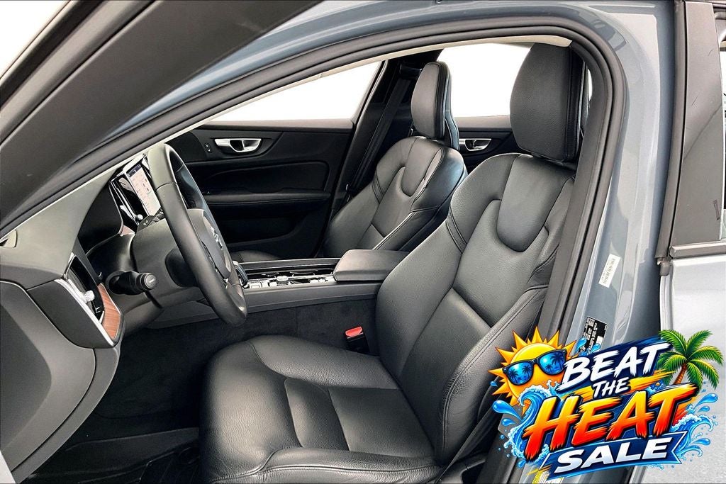 2024 Volvo S60 B5 Plus Dark Theme