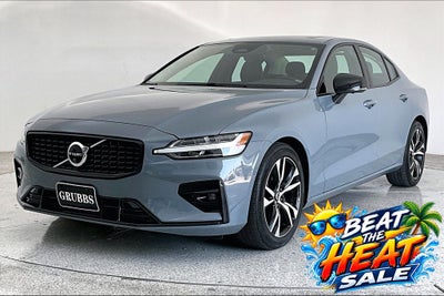 2024 Volvo S60 B5 Plus Dark Theme