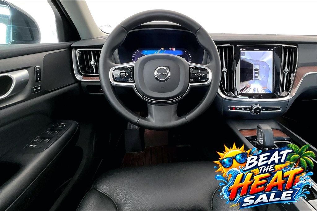 2024 Volvo S60 B5 Plus Dark Theme