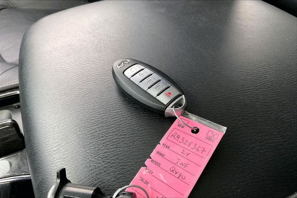 2024 INFINITI QX80 LUXE