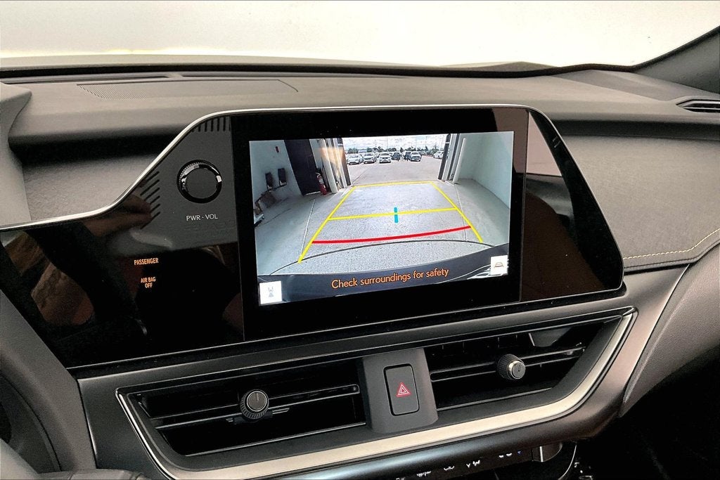 2025 Lexus UX 300h Premium