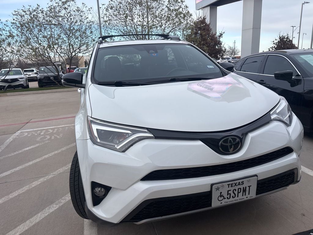 2018 Toyota RAV4 SE