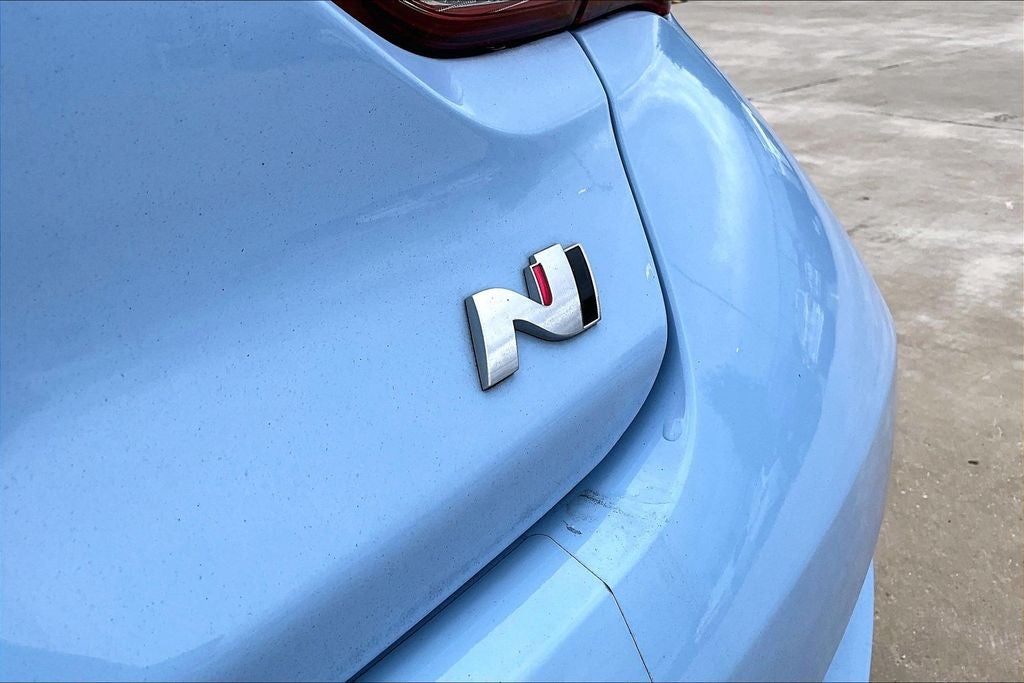 2022 Hyundai Veloster N Base