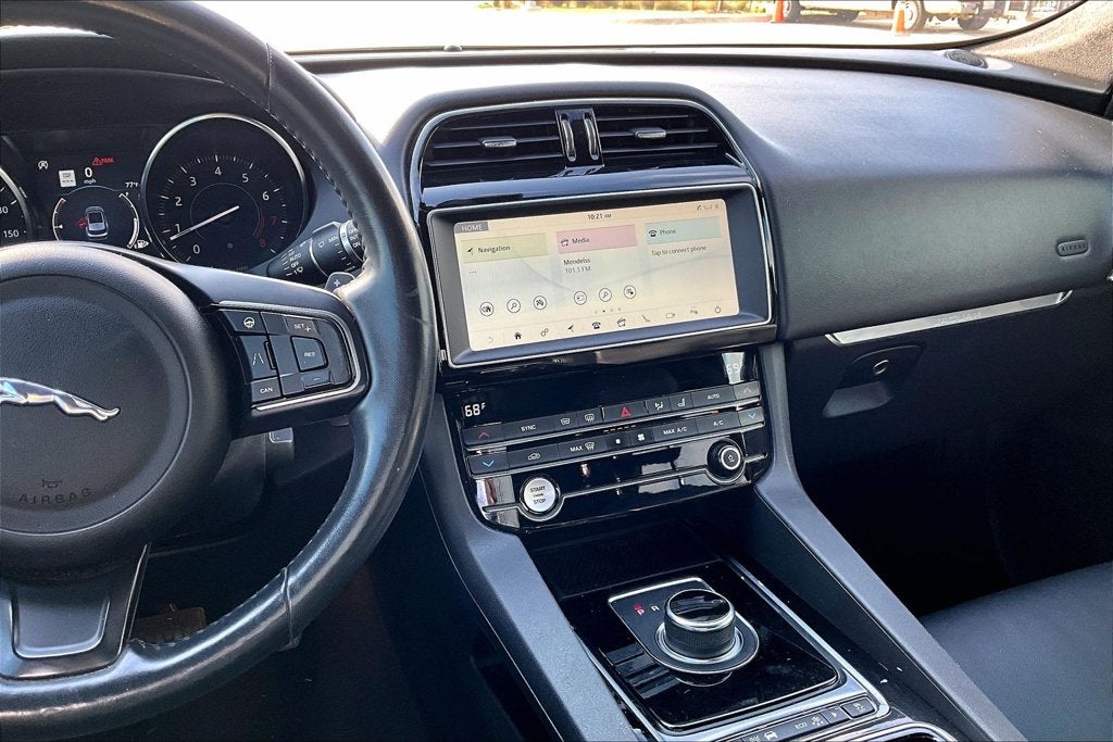 2020 Jaguar F-PACE 25t Premium