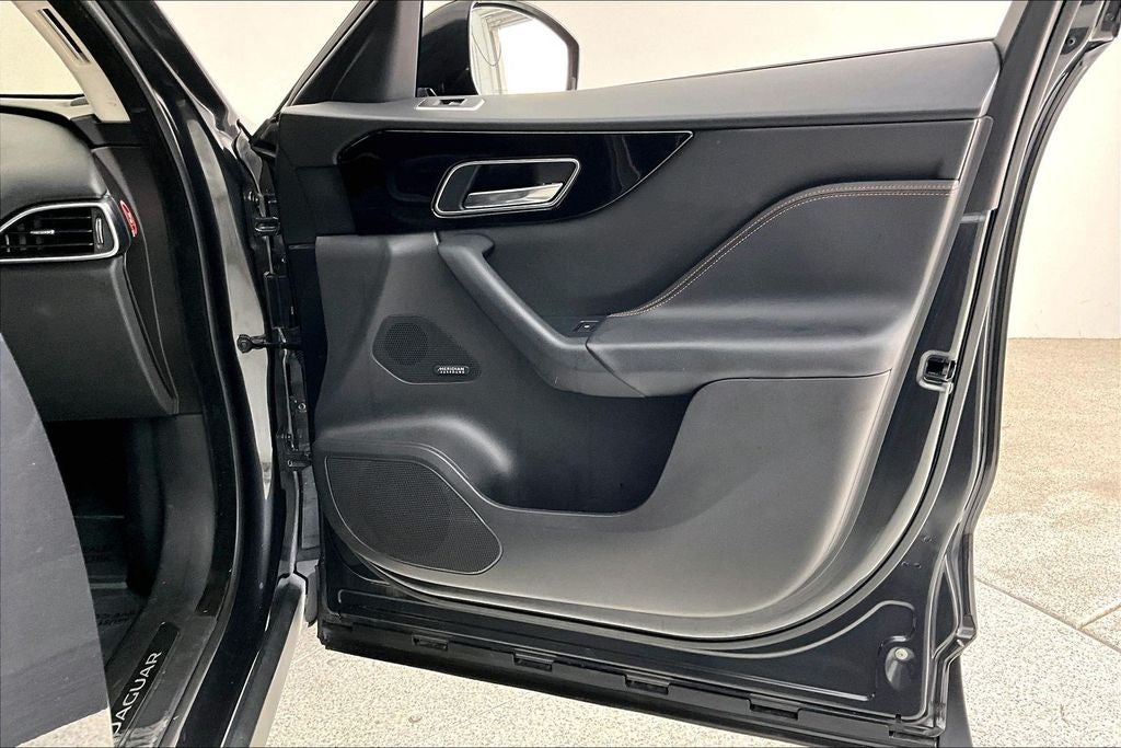 2018 Jaguar F-PACE 25t Prestige