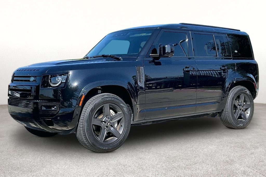 2023 Land Rover Defender 110 X-Dynamic SE