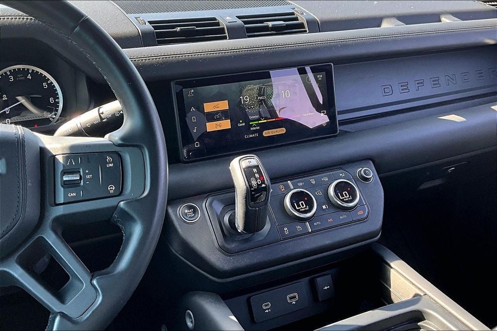 2023 Land Rover Defender 110 X-Dynamic SE