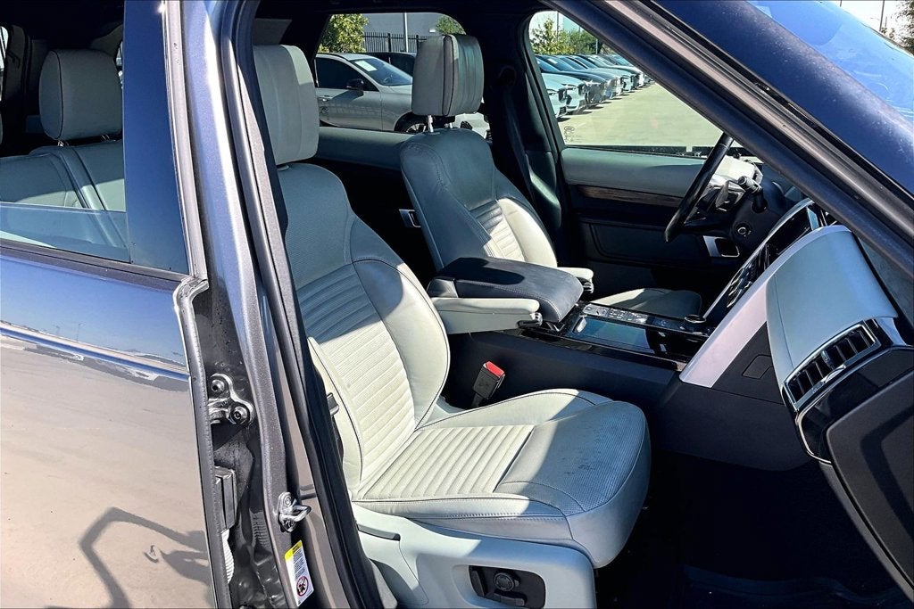 2018 Land Rover Discovery HSE Luxury