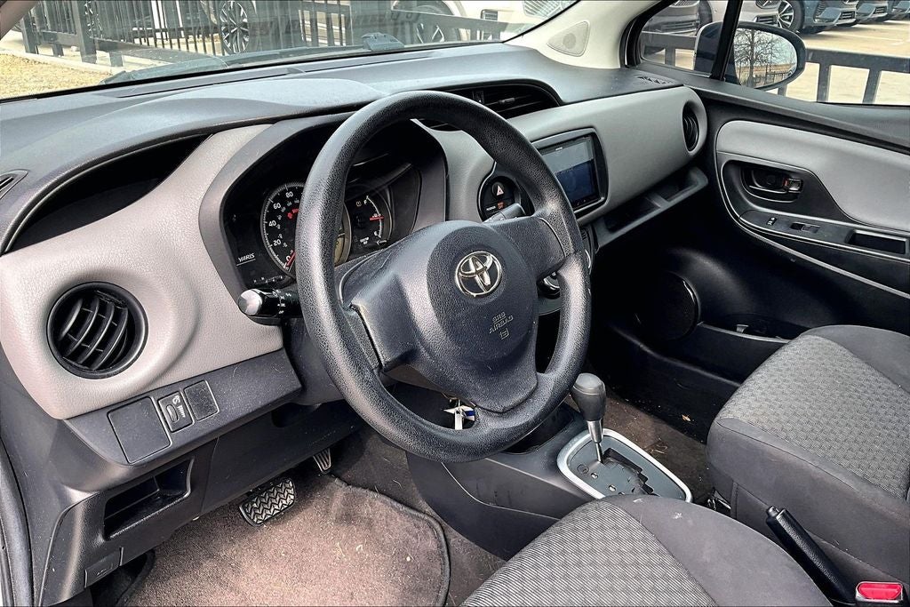 2016 Toyota Yaris L