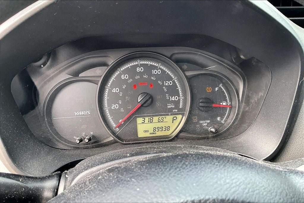 2016 Toyota Yaris L
