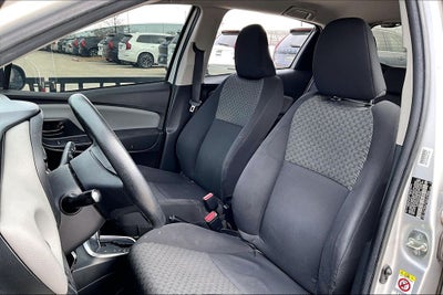2016 Toyota Yaris L