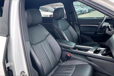 2024 Audi Q8 Sportback e-tron Prestige S line quattro