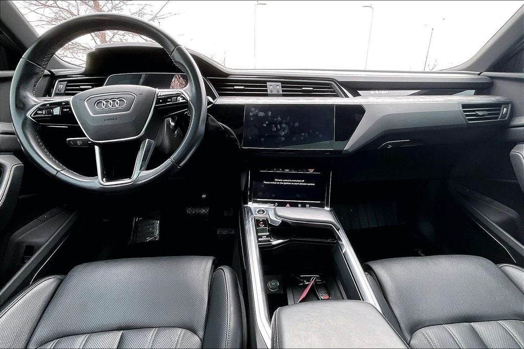 2024 Audi Q8 Sportback e-tron Prestige S line quattro