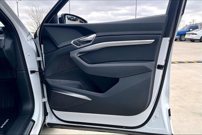 2024 Audi Q8 Sportback e-tron Prestige S line quattro