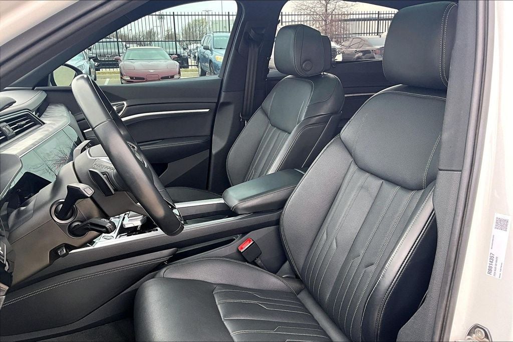 2024 Audi Q8 Sportback e-tron Prestige S line quattro