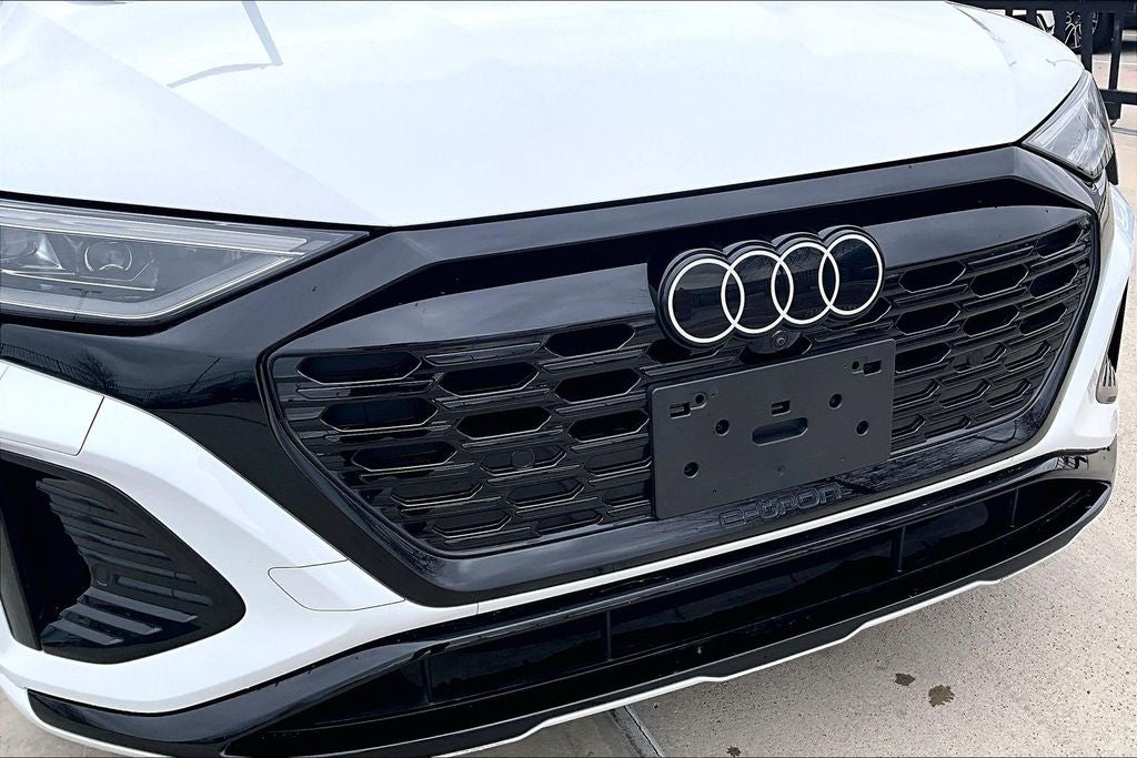 2024 Audi Q8 Sportback e-tron Prestige S line quattro
