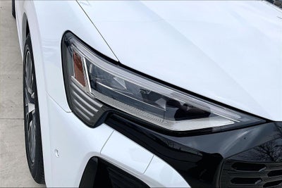 2024 Audi Q8 Sportback e-tron Prestige S line quattro