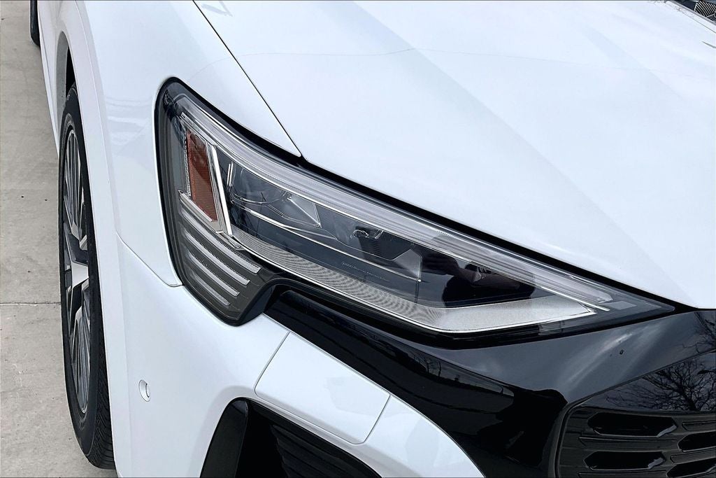 2024 Audi Q8 Sportback e-tron Prestige S line quattro