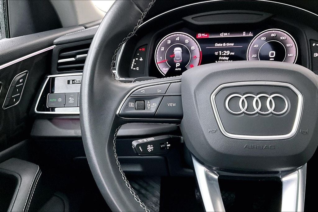 2023 Audi Q8 55 Premium Plus quattro