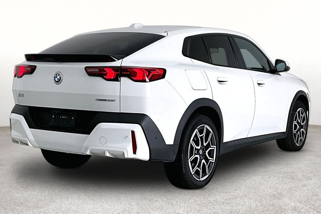 2025 BMW X2 xDrive28i