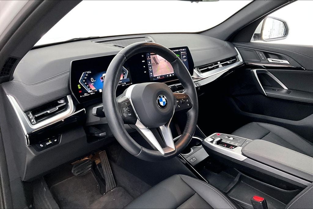 2025 BMW X2 xDrive28i
