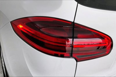 2016 Porsche Cayenne Base