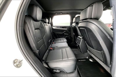 2024 Porsche Cayenne S