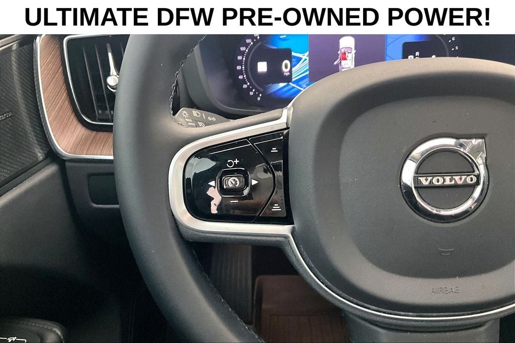 2023 Volvo XC60 B5 Plus Bright Theme